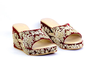 Svetah Mayura (Wedges)
