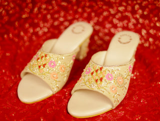 Phaanila (Heels)